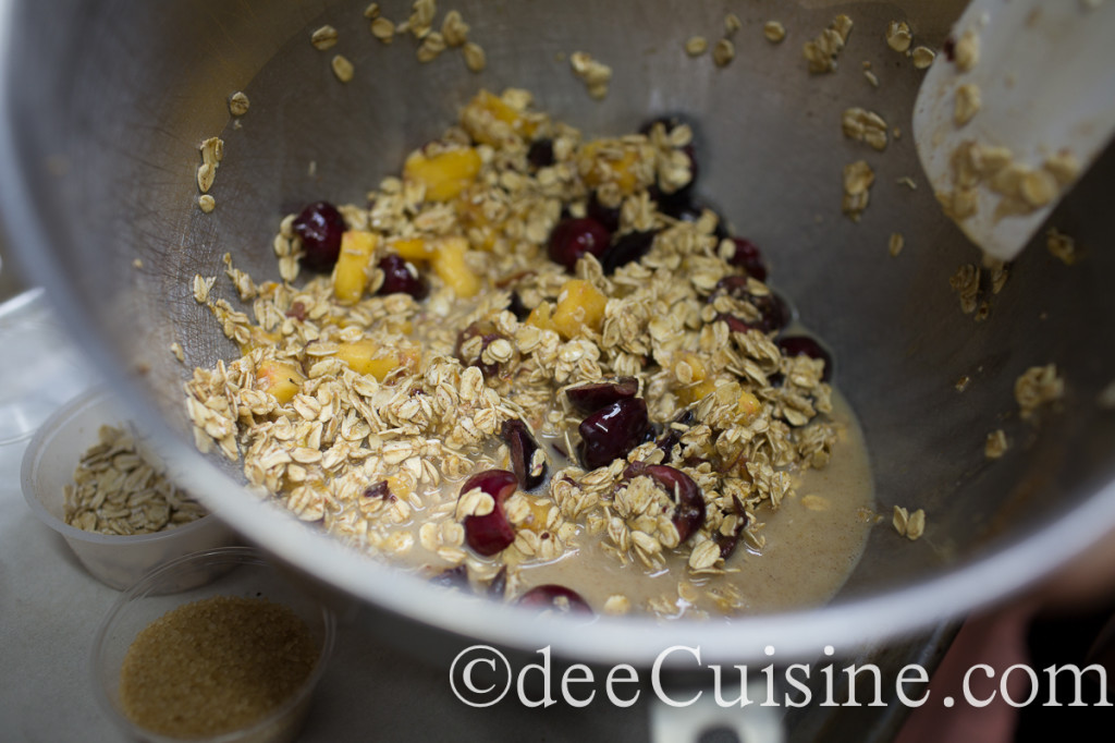 Preparing the oatmeal cups