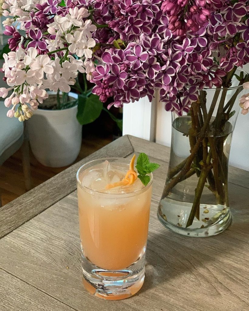 Boogie Down Paloma mocktail